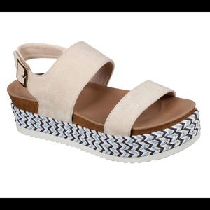 Skechers Womens Platform sandals size 9 tan suede with blue and white details